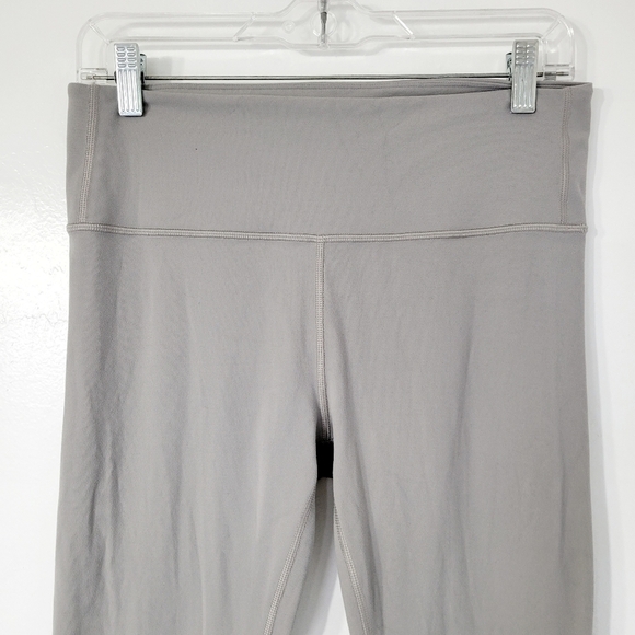 Athleta Savasana Macrame 7/8 Tight in Silver Grey Size M - Picture 6 of 10